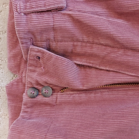 Corduroy - Picture 3 of 7